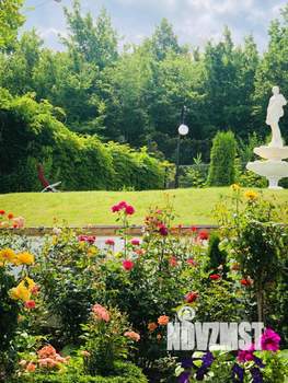 Дом 300м², 3-этажный, посуточно,