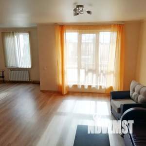 Дом 120м², 2-этажный, посуточно,