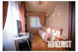 Дом 48м², 2-этажный, посуточно,