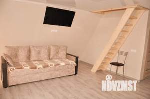 Дом 45м², 2-этажный, посуточно,