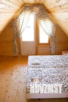 Дом 50м², 2-этажный, посуточно,