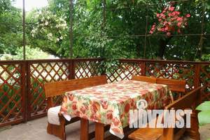 Дом 48м², 2-этажный, посуточно,