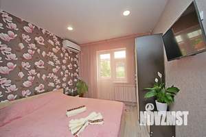 Дом 70м², 3-этажный, посуточно,