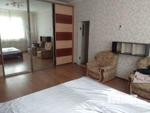 Дом 300м², 3-этажный, на длительный срок,