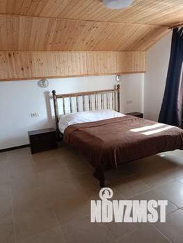 Дом 200м², 2-этажный, посуточно,