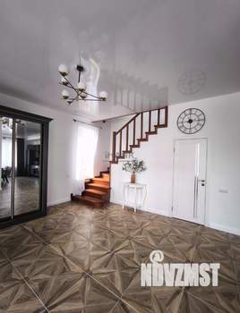 Таунхаус 190м², 3-этажный, на длительный срок,