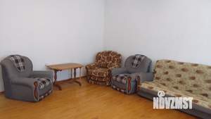 Дом 300м², 3-этажный, на длительный срок,