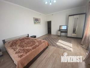 Дом 65м², 3-этажный, посуточно,