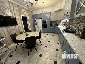 Дом 250м², 3-этажный, посуточно,