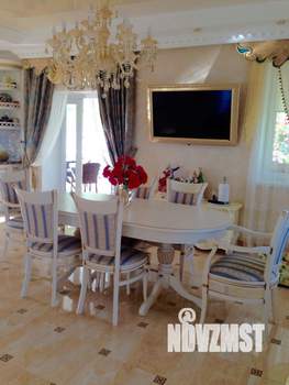 Дом 300м², 3-этажный, посуточно,