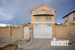 Дом 305м², 4-этажный, посуточно,