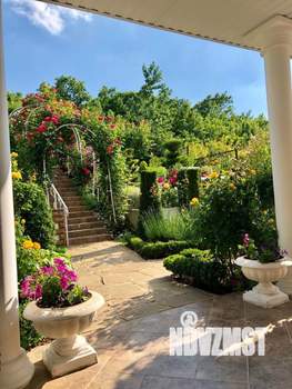 Дом 300м², 3-этажный, посуточно,