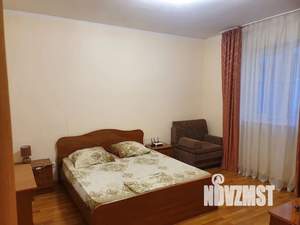 Дом 60м², 3-этажный, посуточно,