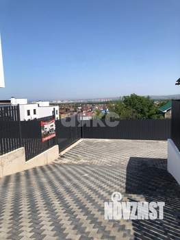 Дом 194м², 3-этажный, участок 3 сот.