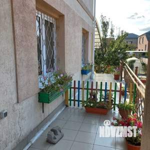 Дом 410м², 2-этажный, участок 8 сот.