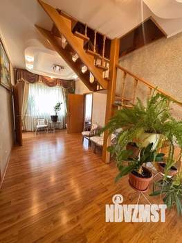 Дом 347м², 2-этажный, участок 4 сот.