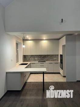 Дом 104м², 2-этажный, участок 4 сот.