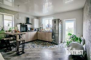 Дом 181м², 3-этажный, участок 5 сот.