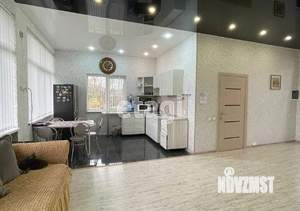 Дом 267м², 3-этажный, участок 3 сот.