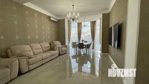 Дом 252м², 3-этажный, участок 4 сот.