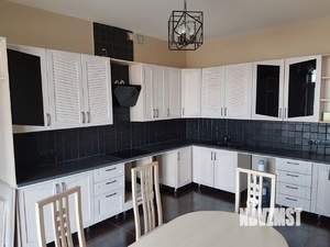 Дом 230м², 3-этажный, участок 5 сот.