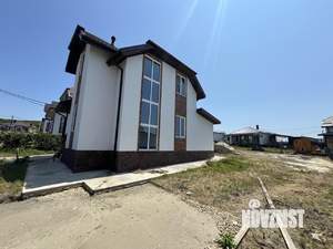 Дом 97м², 2-этажный, участок 6 сот.