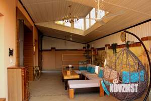 Дом 210м², 2-этажный, участок 4 сот.