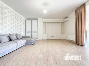 Дом 387м², 2-этажный, участок 6 сот.