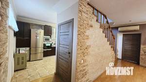 Таунхаус 480м², 2-этажный, участок 7 сот.