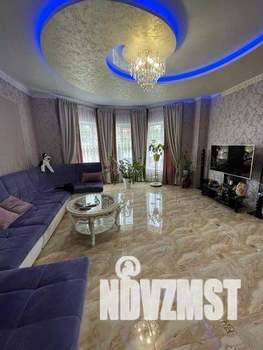 Дом 179м², 2-этажный, участок 6 сот.