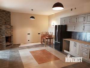 Дом 230м², 3-этажный, участок 5 сот.