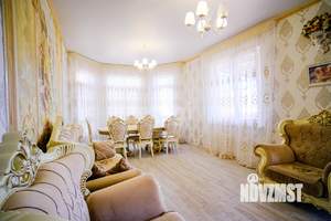 Дом 204м², 2-этажный, участок 5 сот.