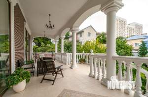 Коттедж 570м², 3-этажный, участок 7 сот.