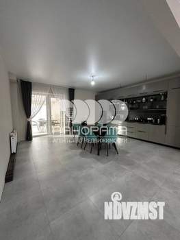 Дом 250м², 2-этажный, участок 6 сот.