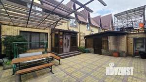 Таунхаус 480м², 2-этажный, участок 7 сот.