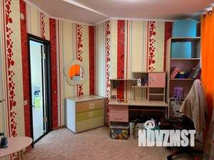 Дом 358м², 3-этажный, участок 358 сот.