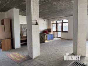 Дом 650м², 3-этажный, участок 6 сот.