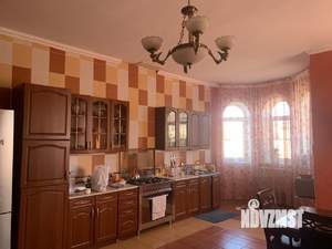 Дом 499м², 2-этажный, участок 10 сот.