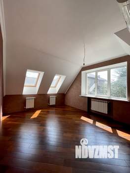 Дом 311м², 2-этажный, участок 6 сот.