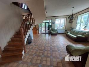 Дом 255м², 2-этажный, участок 9 сот.