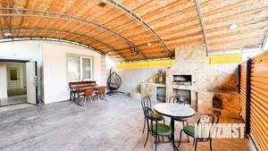 Дом 110м², 2-этажный, участок 3 сот.