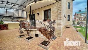 Коттедж 303м², 2-этажный, участок 6 сот.