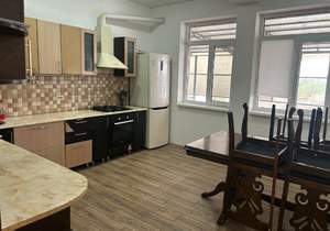 Дом 220м², 2-этажный, участок 13 сот.