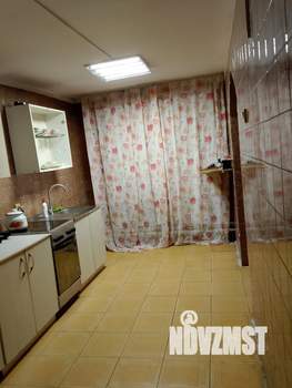 Дом 260м², 3-этажный, участок 6 сот.