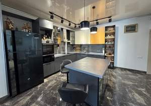 Дом 310м², 2-этажный, участок 6 сот.