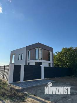 Дом 209м², 2-этажный, участок 3 сот.