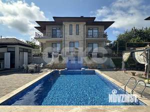 Дом 309м², 2-этажный, участок 10 сот.