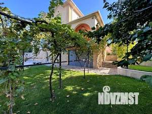 Коттедж 420м², 3-этажный, участок 10 сот.