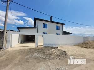 Дом 233м², 2-этажный, участок 8 сот.