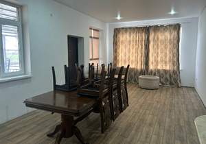 Дом 220м², 2-этажный, участок 13 сот.